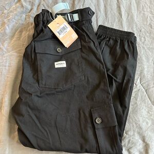 Black Cropped Ankle Pants with Sturdy Fabric